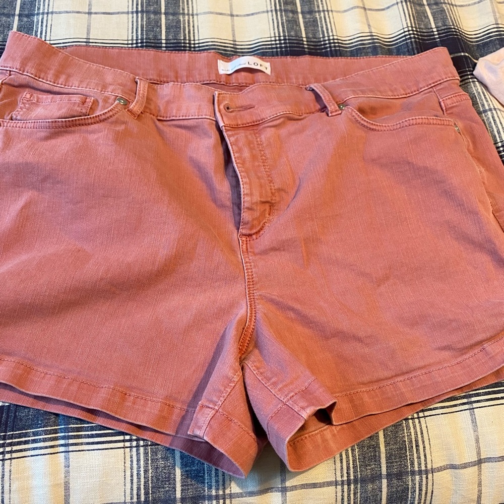 LOFT Nantucket red shorts with cute side ties